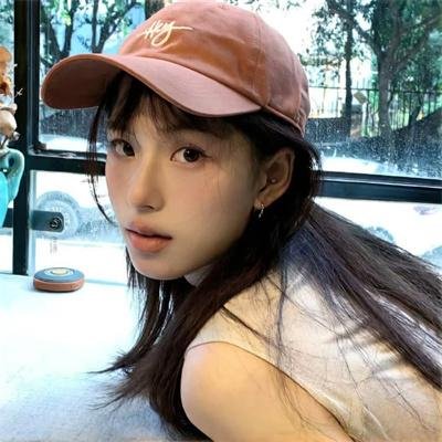圆月映花都